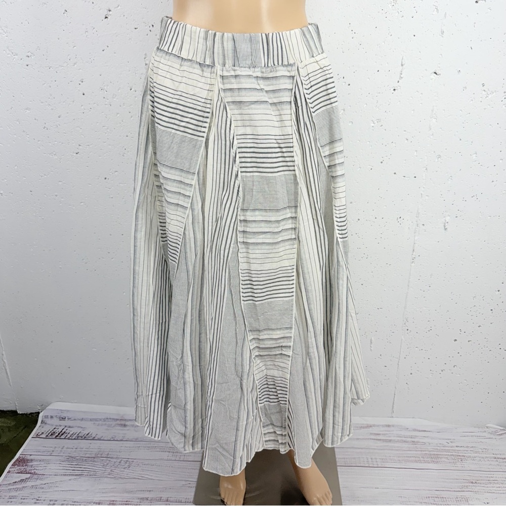 Lapis Women’s Size Medium White Striped Full Lined Maxi Skirt